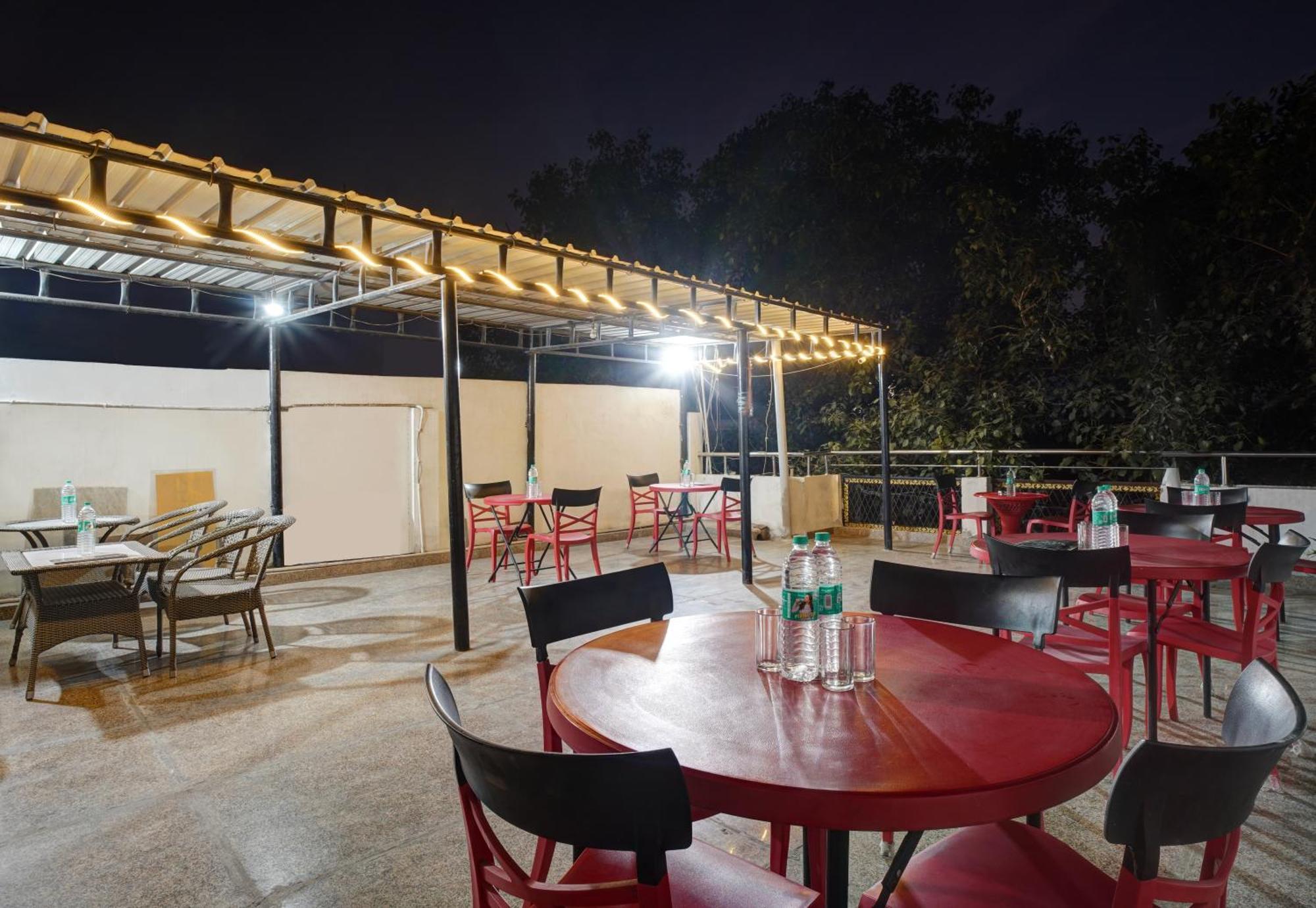 The Hindustan International - Traveller'S Choice Award 2025 Best Of Best Winning Hotel Új-Delhi Kültér fotó