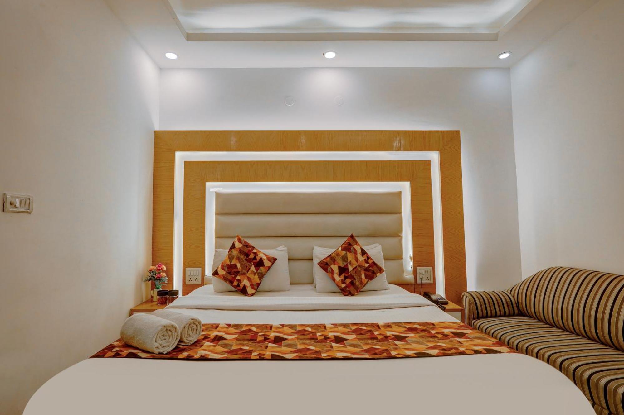 The Hindustan International - Traveller'S Choice Award 2025 Best Of Best Winning Hotel Új-Delhi Kültér fotó