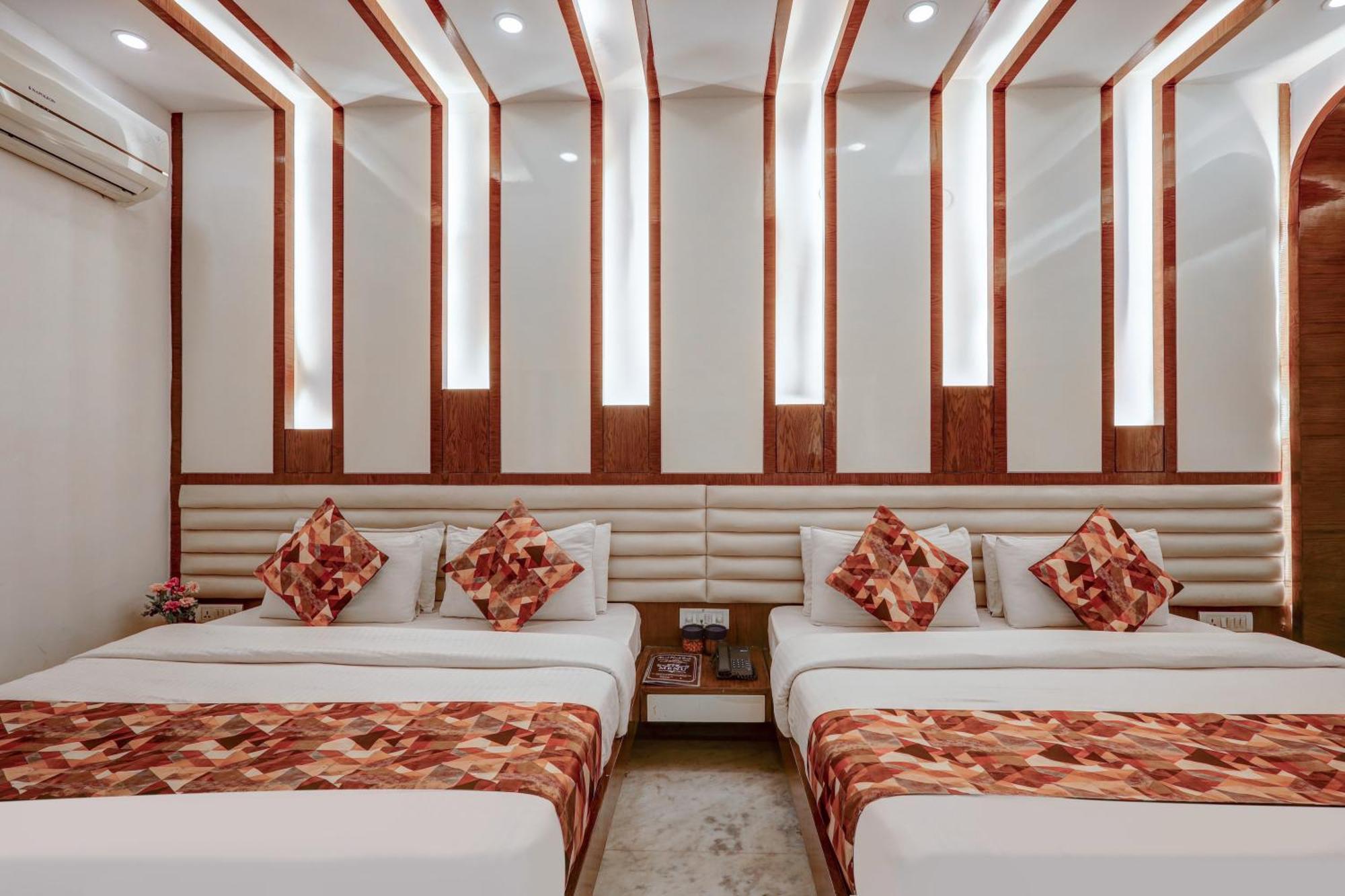 The Hindustan International - Traveller'S Choice Award 2025 Best Of Best Winning Hotel Új-Delhi Kültér fotó