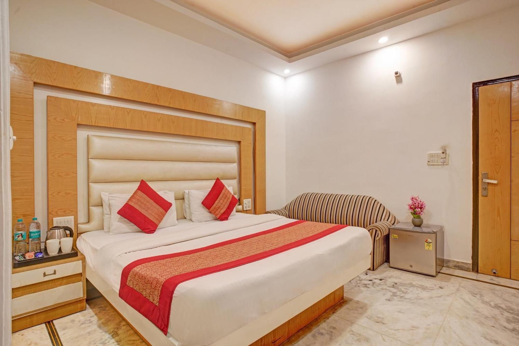 The Hindustan International - Traveller'S Choice Award 2025 Best Of Best Winning Hotel Új-Delhi Kültér fotó